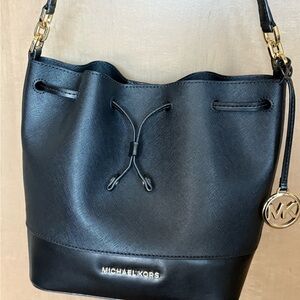 Michael Kors Black Bucket Bag (Trista Medium)